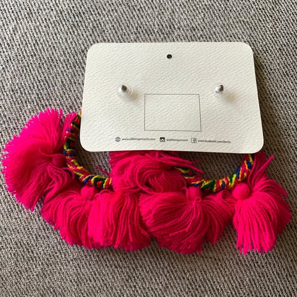 - NEW All Things Mochi Sandra Earrings AX4 - Picture 4 of 5